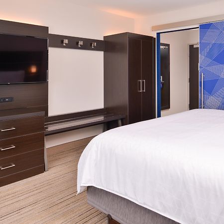 Holiday Inn Express & Suites - Olathe West By Ihg Εξωτερικό φωτογραφία