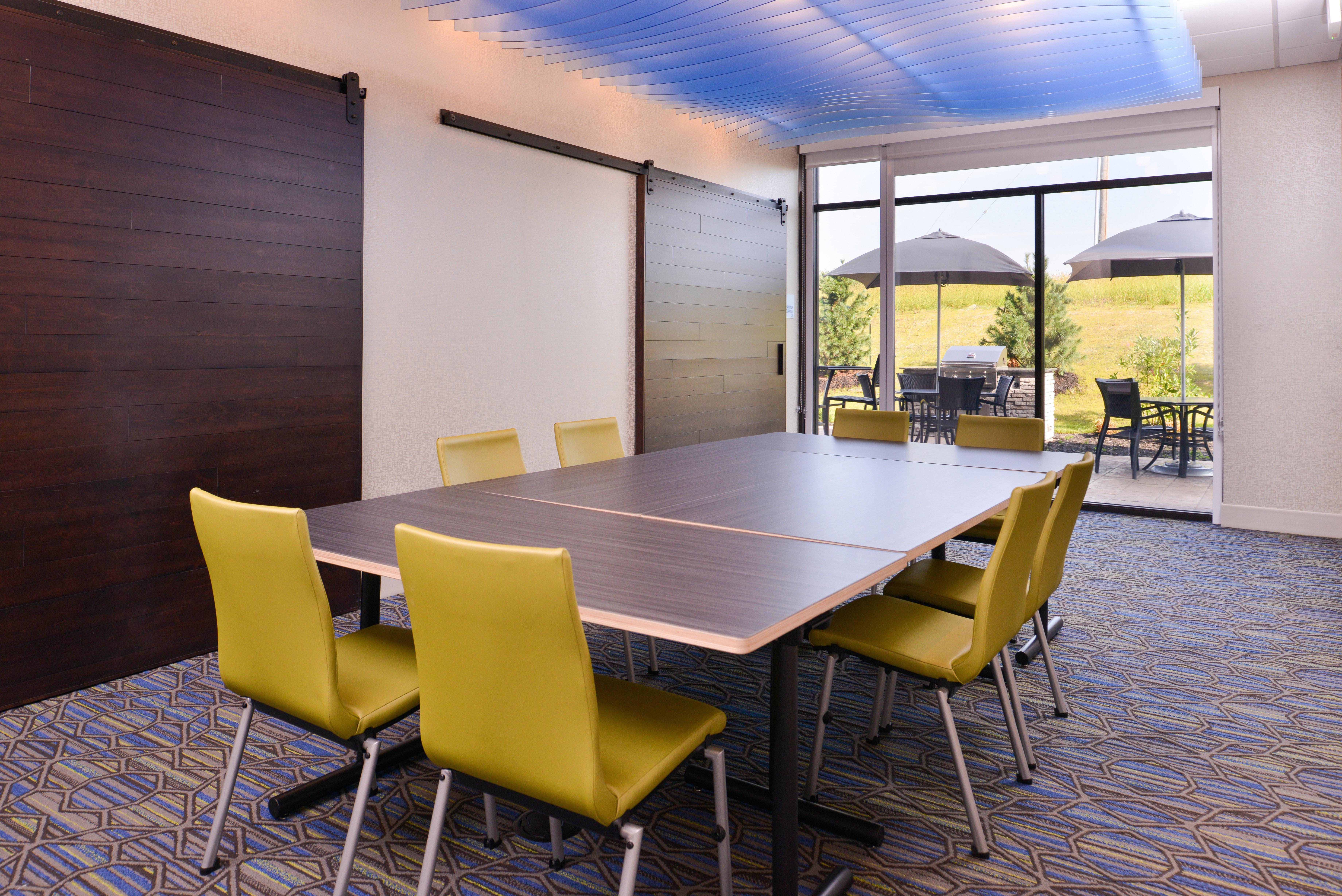 Holiday Inn Express & Suites - Olathe West By Ihg Εξωτερικό φωτογραφία