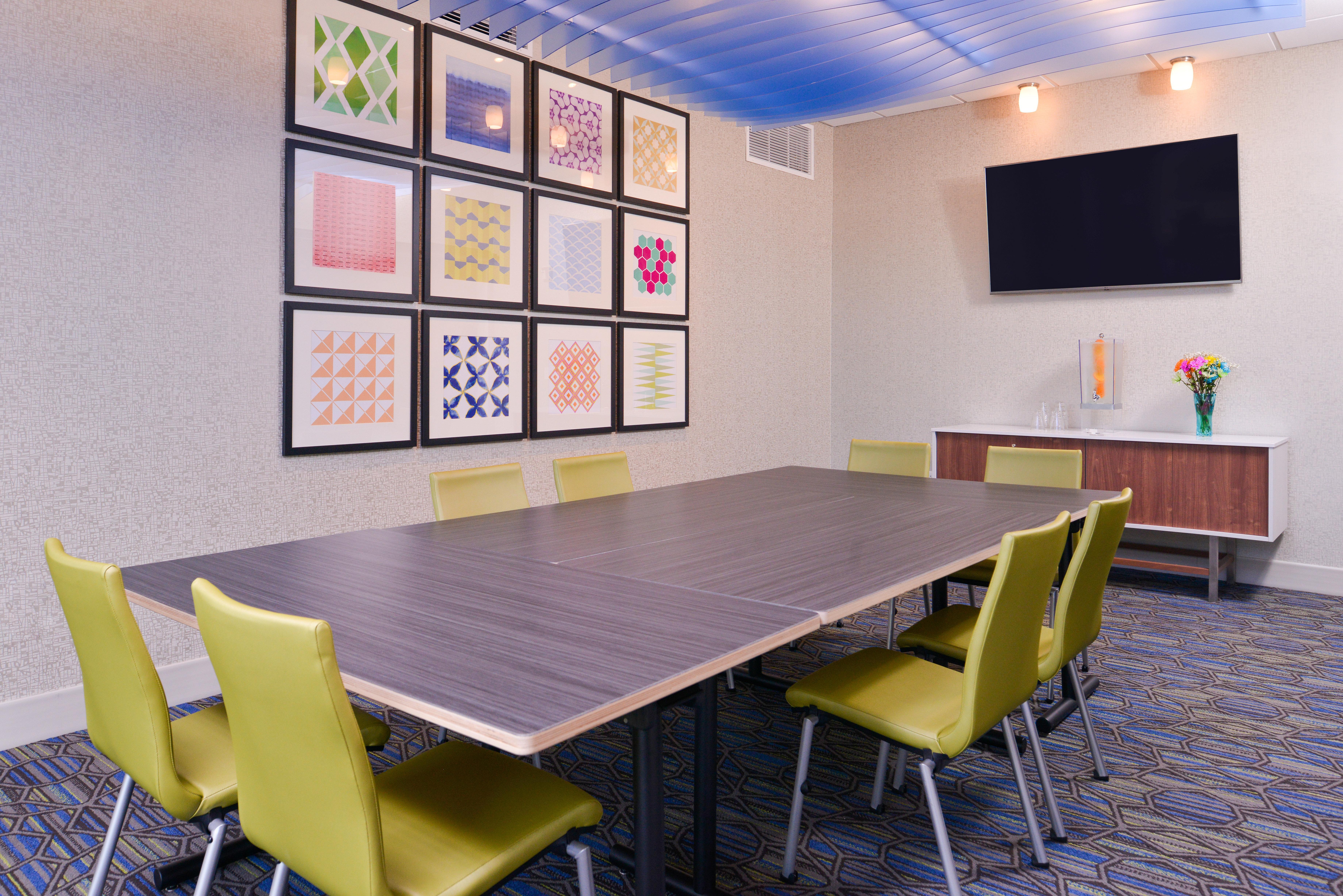 Holiday Inn Express & Suites - Olathe West By Ihg Εξωτερικό φωτογραφία