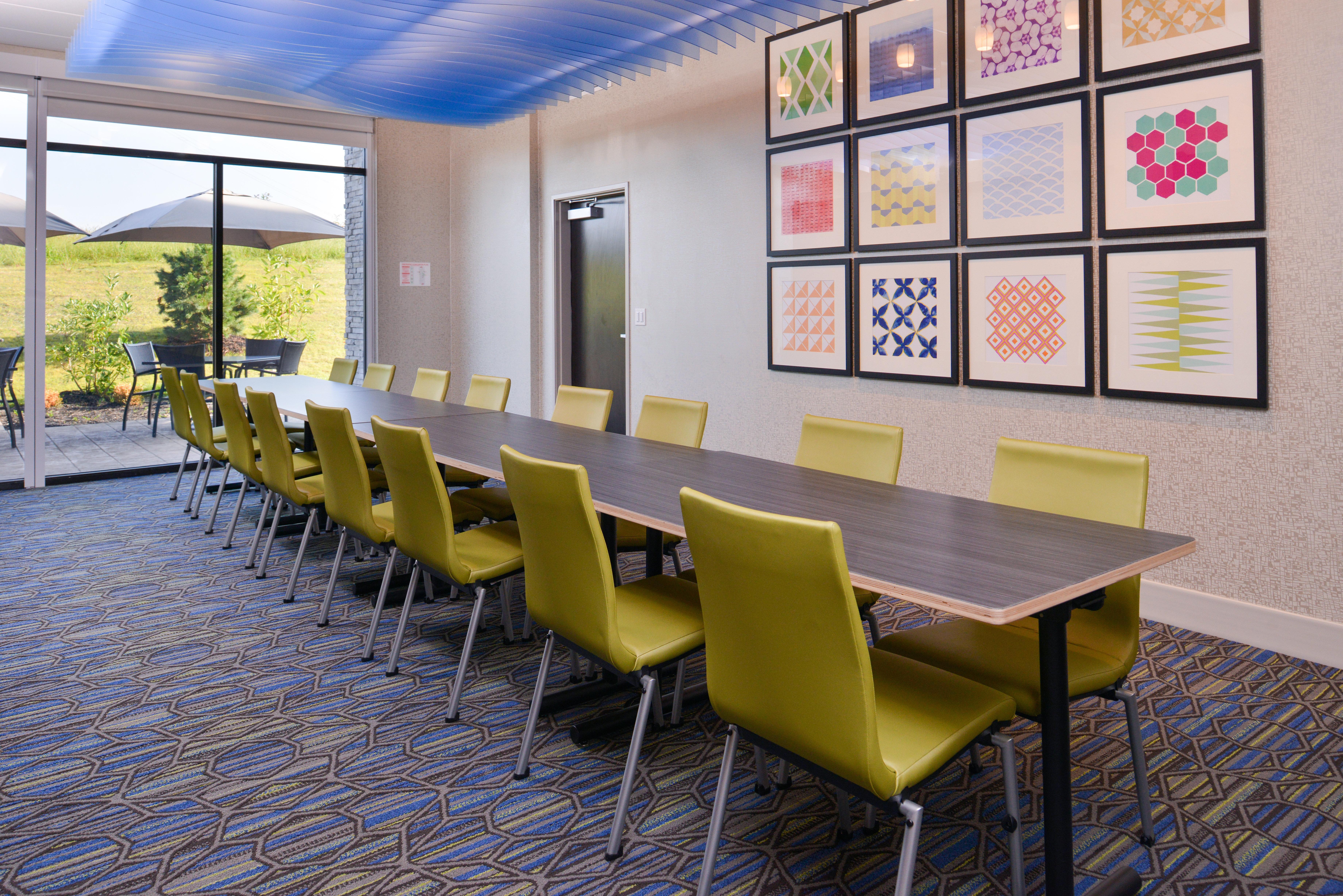 Holiday Inn Express & Suites - Olathe West By Ihg Εξωτερικό φωτογραφία